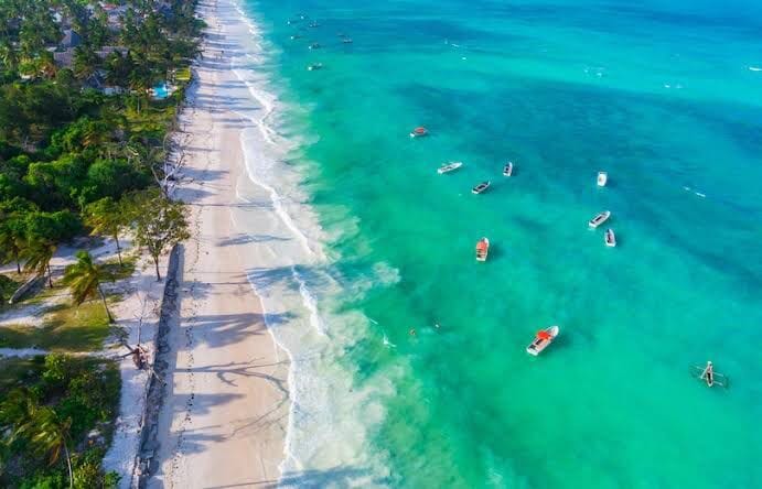 Zanzibar safari and beach budget